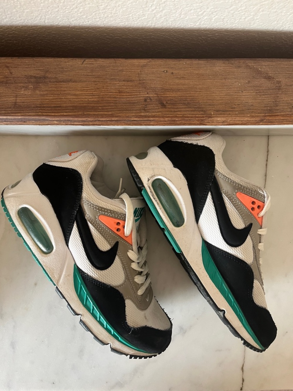 Nike Air Max Correlate Women's Shoes White/New Green/Bright Mango/Black  5.5 - Picture 4 of 9